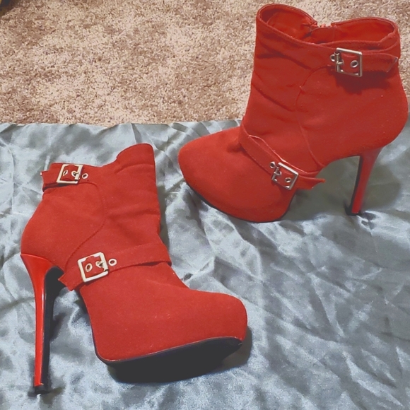 Promise Size 10 Red booties - Picture 1 of 3